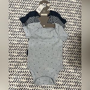 Baby Gap 3-pack Short-Sleeve Bodysuits NWT